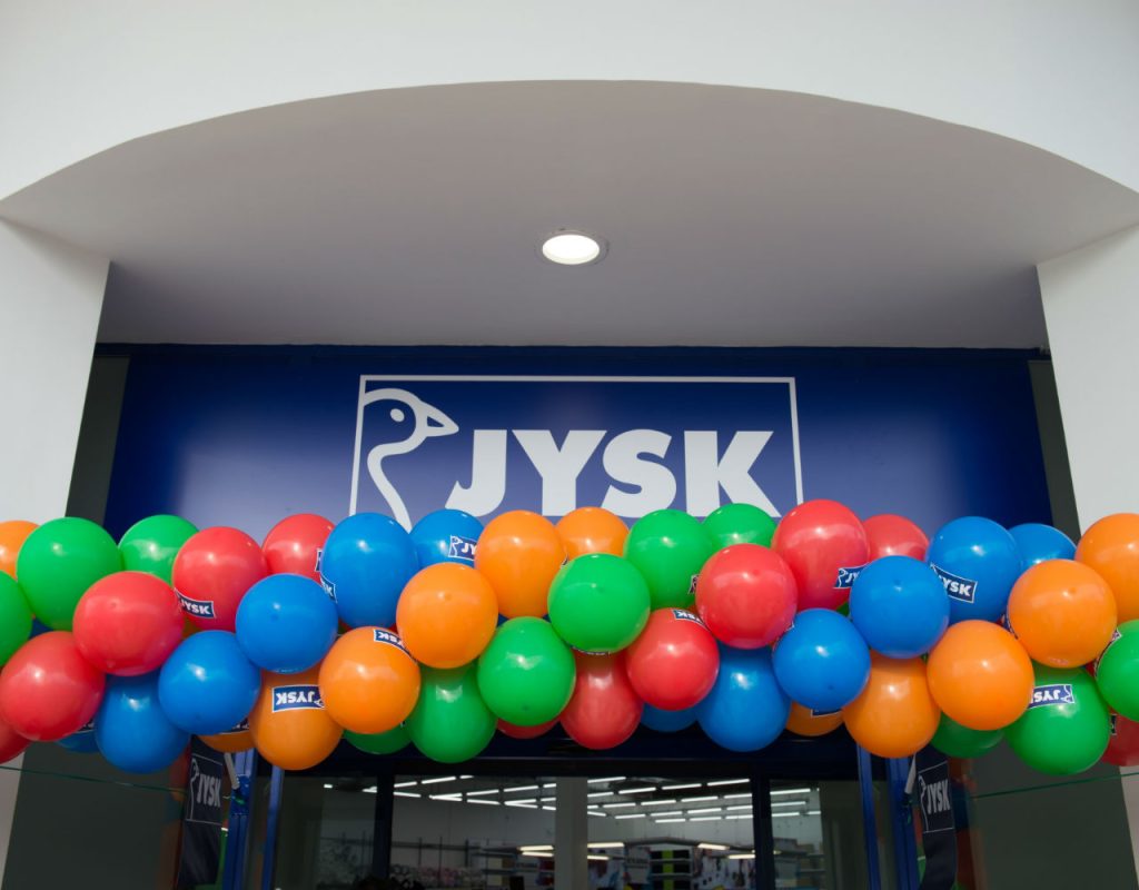  JYSK   11     Hardware Store